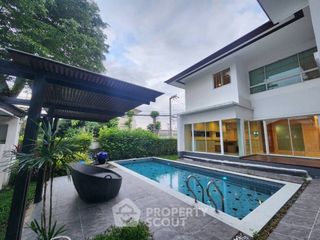 Haus zur Miete mit 3 Zimmer in Prawet, Bangkok