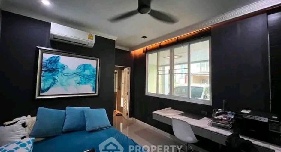 For rent 4 ベッドルーム house in Bang Khen, Bangkok