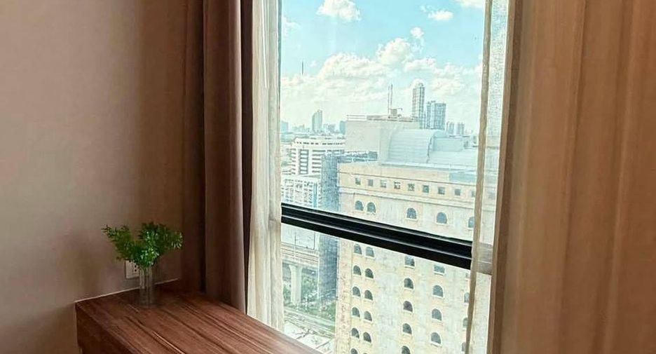 For rent 1 bed condo in Watthana, Bangkok