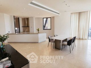 Condo en alquiler de 2 habitaciones en Khlong San, Bangkok
