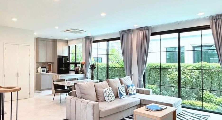 For rent 4 bedrooms house in Saphan Sung, Bangkok