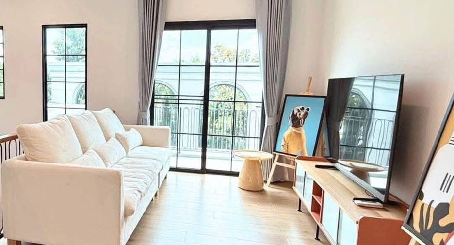 For rent 4 bedrooms house in Saphan Sung, Bangkok