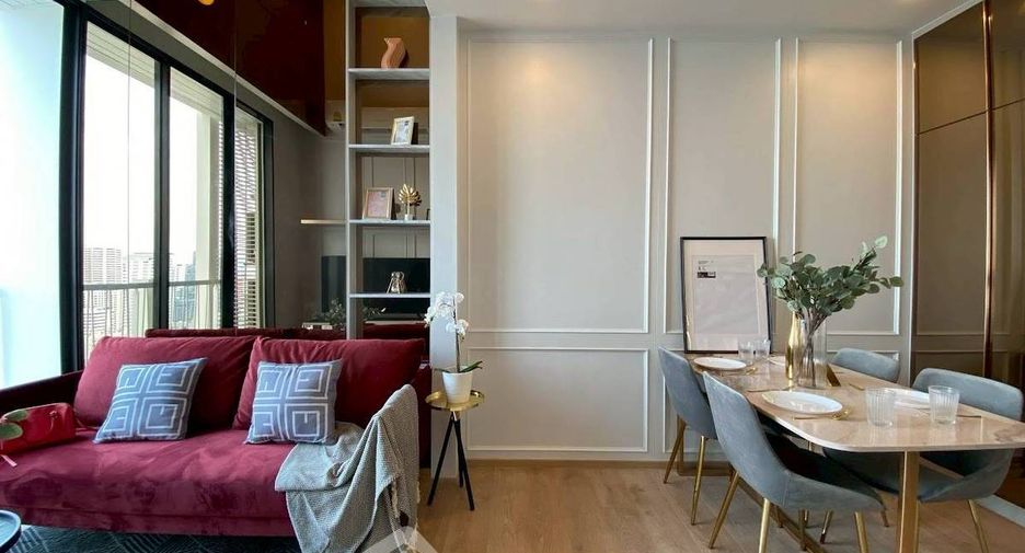 For rent 2 bedrooms condo in Khlong Toei, Bangkok