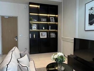For rent 2 bedrooms condo in Bang Rak, Bangkok