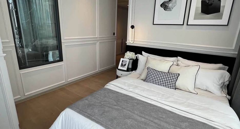 For rent 2 bedrooms condo in Bang Rak, Bangkok