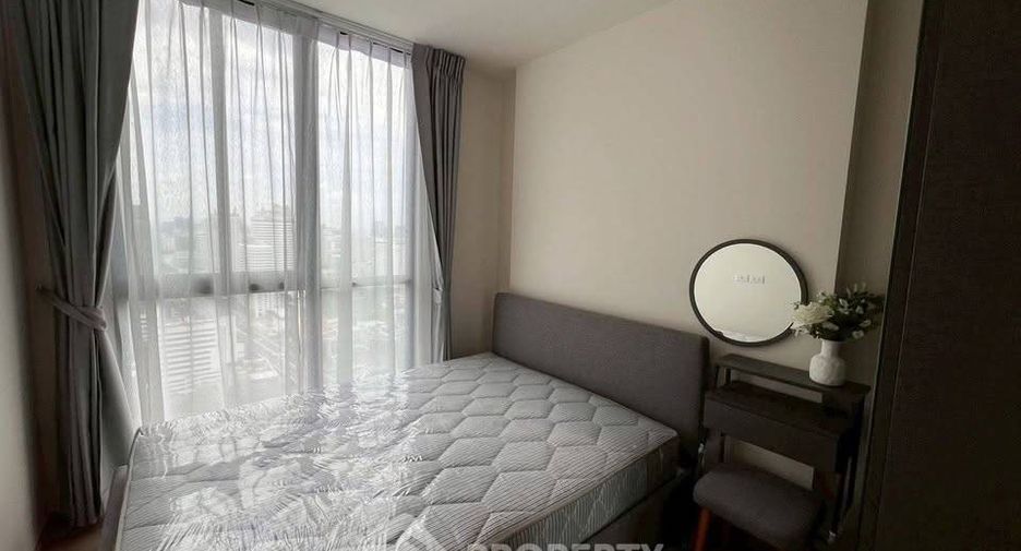 Condo en alquiler de 2 habitaciones en Huai Khwang, Bangkok