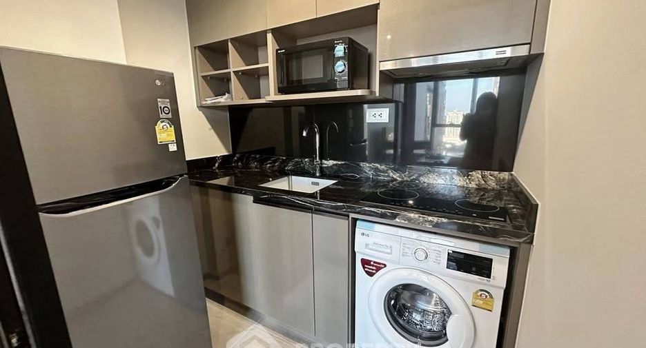 For rent 2 ベッドルーム condo in Khlong Toei, Bangkok