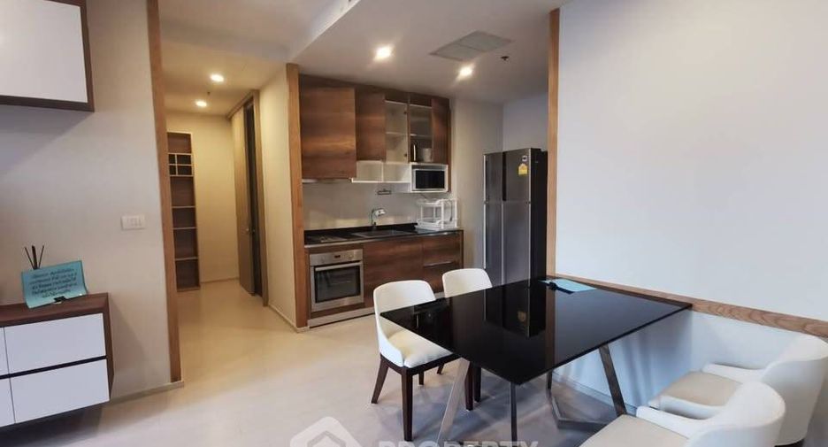 For rent 2 bedrooms condo in Pathum Wan, Bangkok