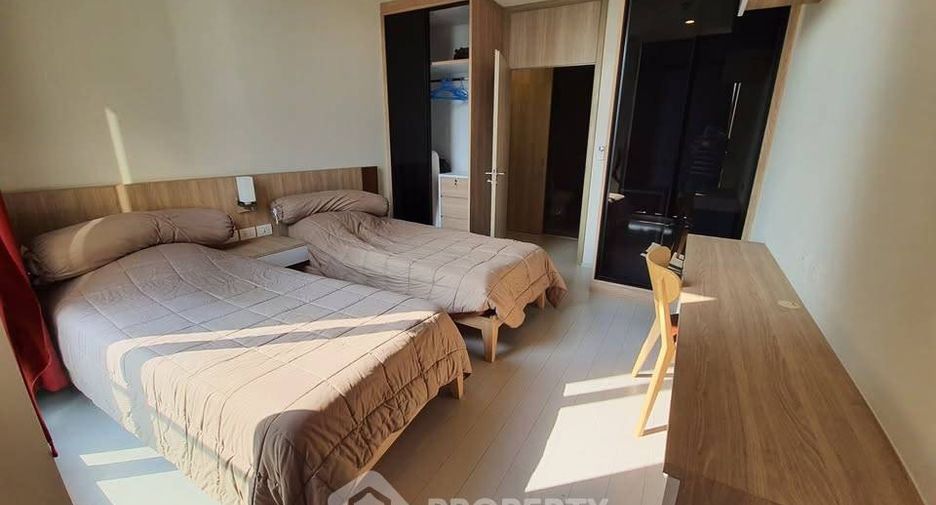 For rent 2 bedrooms condo in Pathum Wan, Bangkok