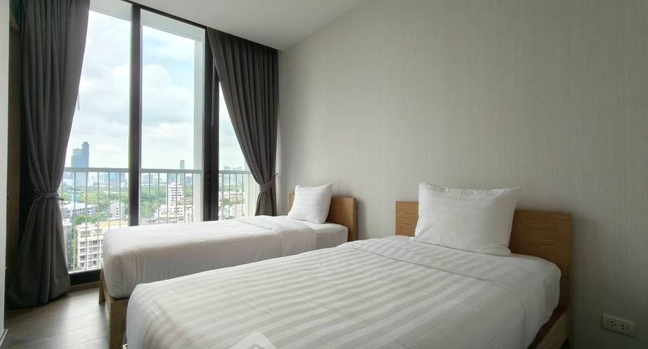Condo en alquiler de 2 habitaciones en Khlong Toei, Bangkok