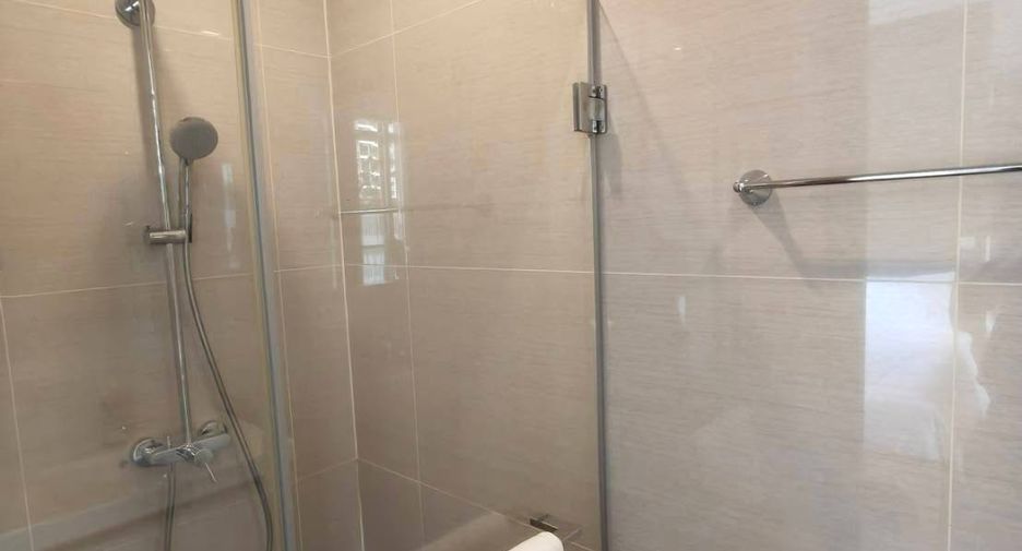 Condo en alquiler de 2 habitaciones en Khlong Toei, Bangkok
