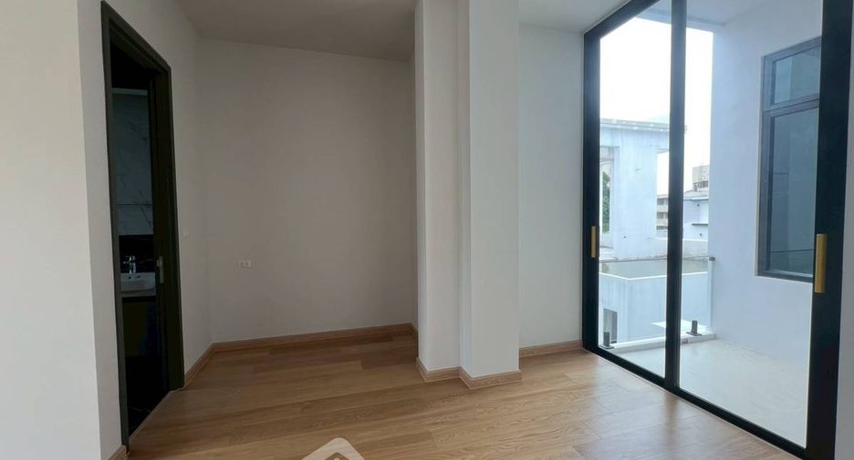 For rent 4 ベッドルーム house in Bang Khen, Bangkok