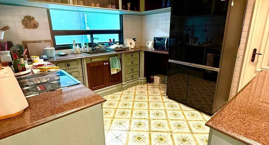 ให้เช่า 4 ห้องนอน บ้านเดี่ยว ใน บางกะปิ, กรุงเทพฯ