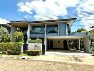 Haus zur Miete mit 4 Zimmer in Bang Kapi, Bangkok