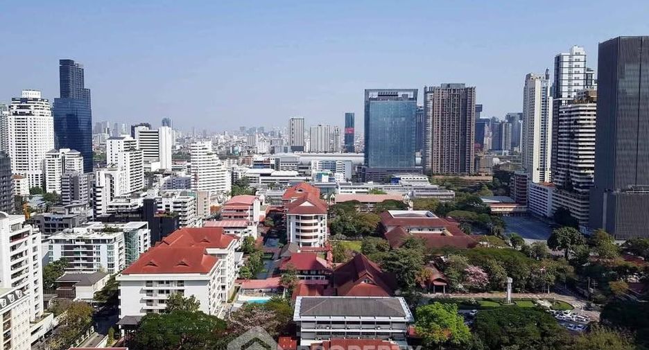 For rent 1 bed condo in Khlong Toei, Bangkok