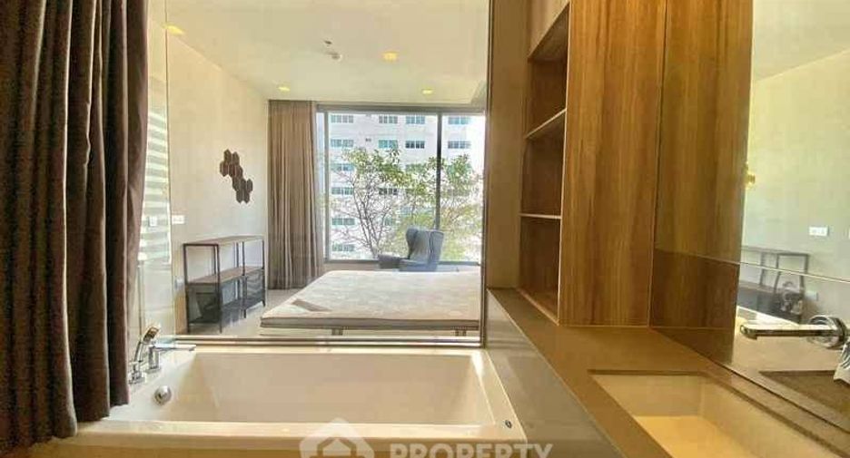 For rent 1 bed condo in Watthana, Bangkok