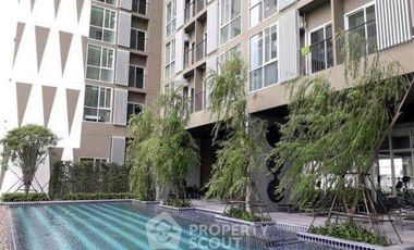 For rent 2 bedrooms condo in Huai Khwang, Bangkok