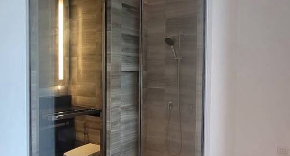 Condo en alquiler de 2 habitaciones en Bang Kho Laem, Bangkok