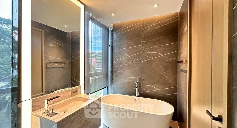 For rent 2 bedrooms condo in Watthana, Bangkok