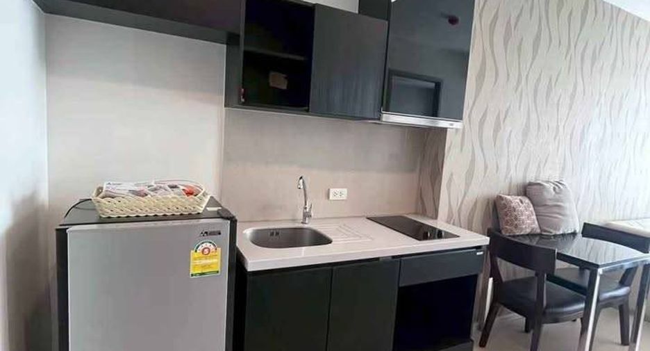 Condo en alquiler de 1 habitaciones en Khlong Toei, Bangkok