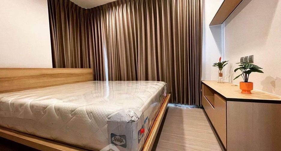 For rent 2 bedrooms condo in Phra Khanong, Bangkok