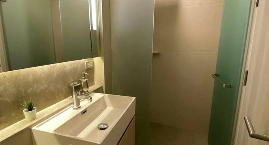Аренда 2 спальни кондо в Кхлонг Тоеи, Бангкок