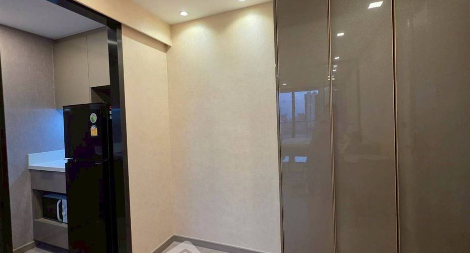 For rent 1 bed condo in Huai Khwang, Bangkok