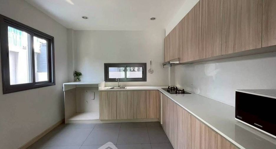 出租 3 卧室 独立屋 在 Bang Lamung, Chon Buri