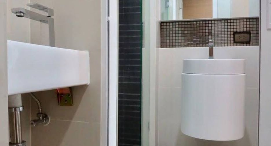 Condo en alquiler de 1 habitaciones en Phra Khanong, Bangkok