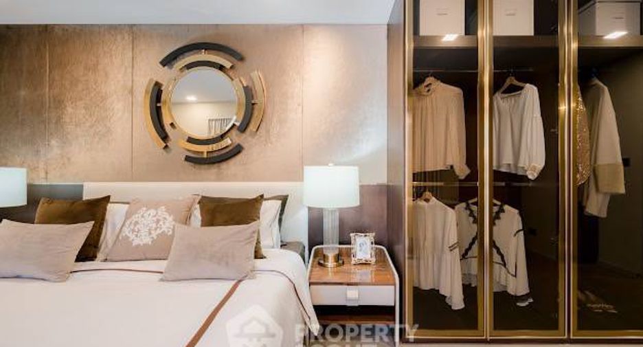 Condo en alquiler de 3 habitaciones en Watthana, Bangkok