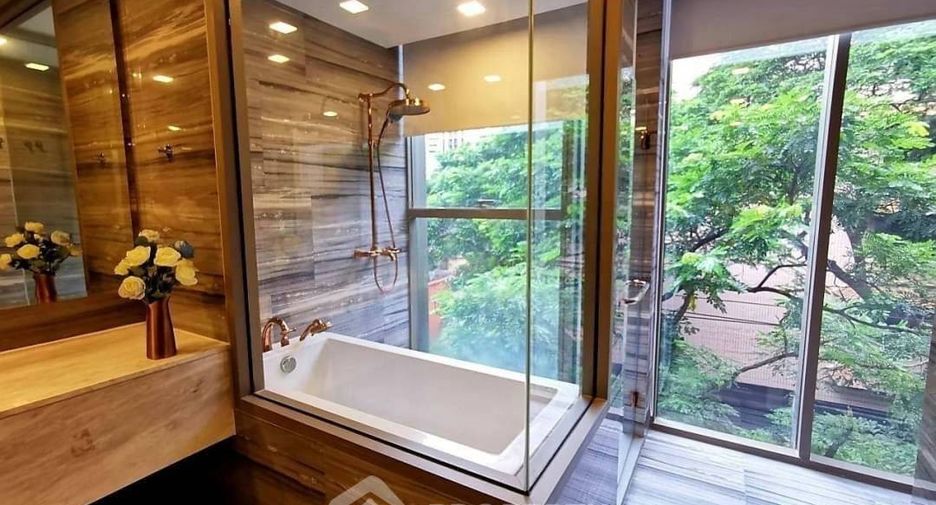 Wohnung zur Miete mit 3 Zimmer in Watthana, Bangkok