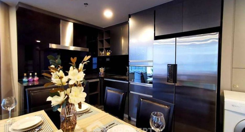 For rent 3 bedrooms condo in Watthana, Bangkok