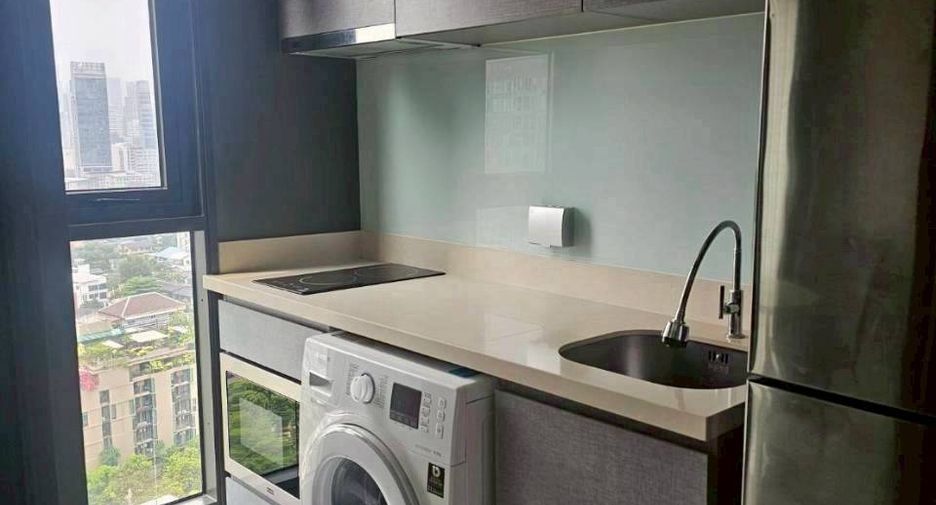 For rent 1 Beds condo in Khlong Toei, Bangkok
