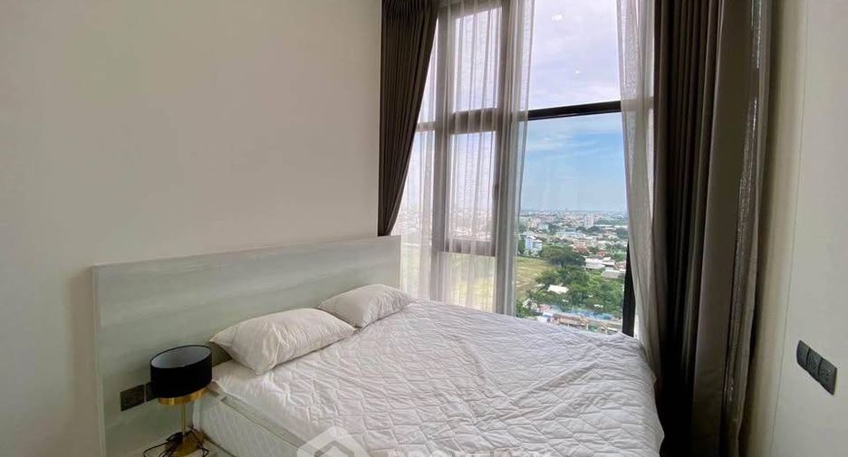 For rent 2 bedrooms condo in Phra Khanong, Bangkok