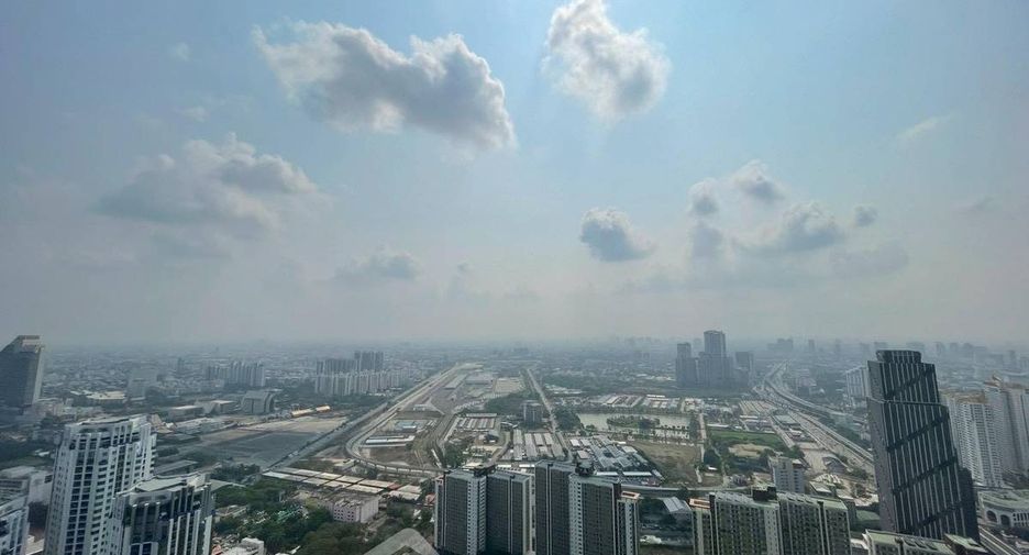 For rent 1 bed condo in Huai Khwang, Bangkok