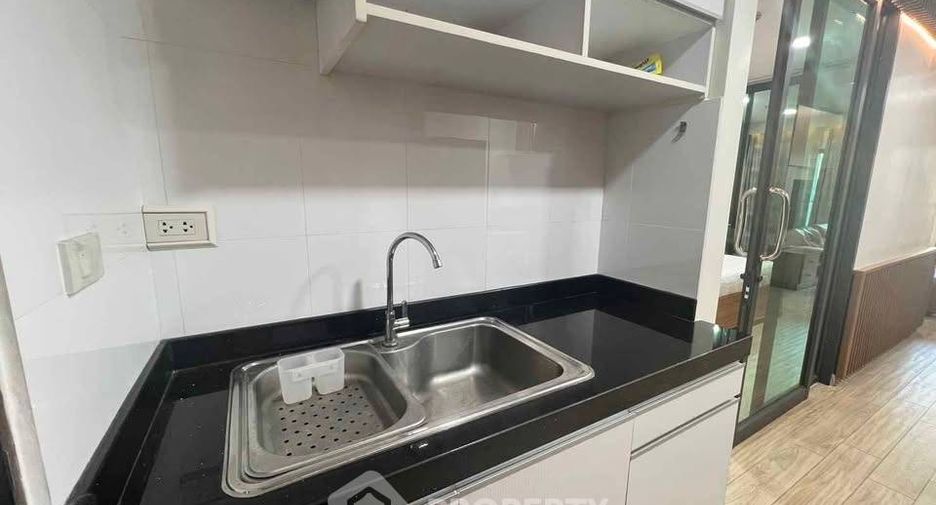 Condo en alquiler de 1 habitaciones en Khlong Toei, Bangkok