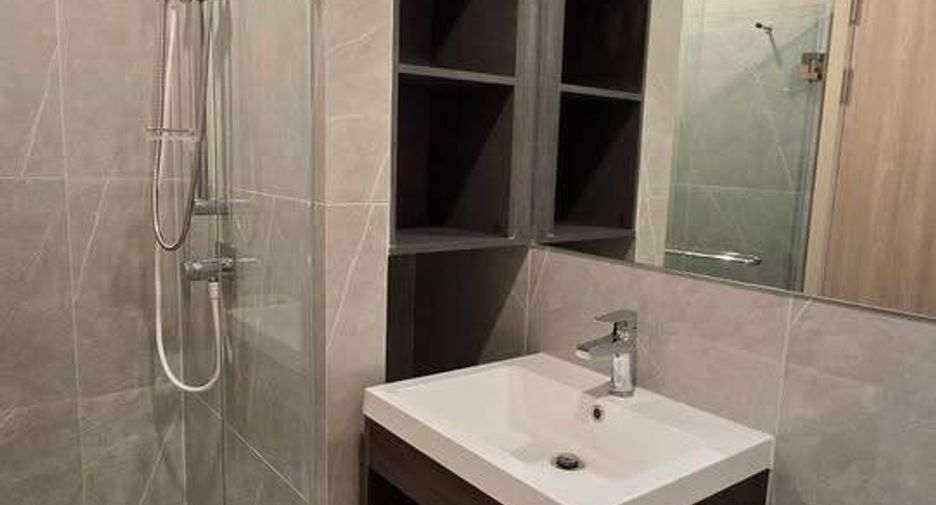 For rent 1 bed condo in Huai Khwang, Bangkok