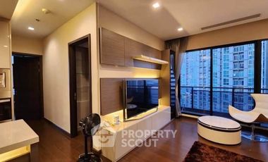 For rent 2 bedrooms condo in Huai Khwang, Bangkok