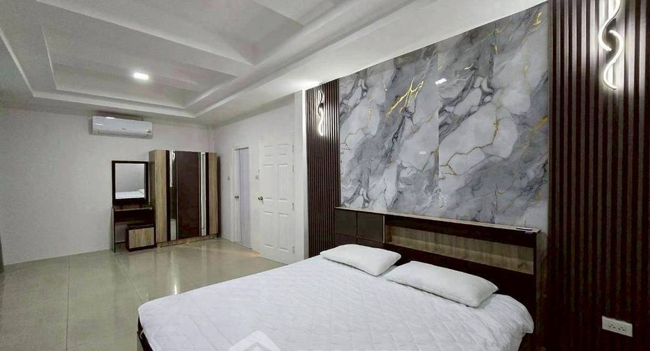 For rent 4 bedrooms house in Bang Lamung, Chonburi