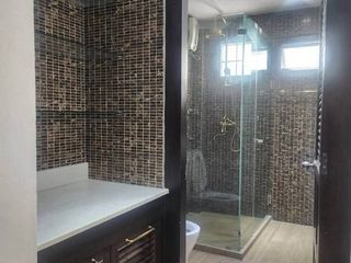 For rent 5 bedrooms townhouse in Yan Nawa, Bangkok