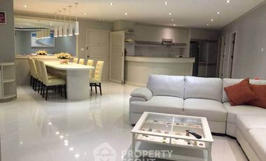 For rent 3 bedrooms condo in Bang Lamung, Chonburi