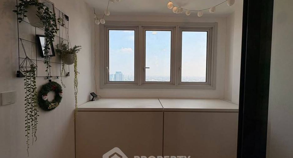 Wohnung zur Miete mit 1 Zimmer in Huai Khwang, Bangkok