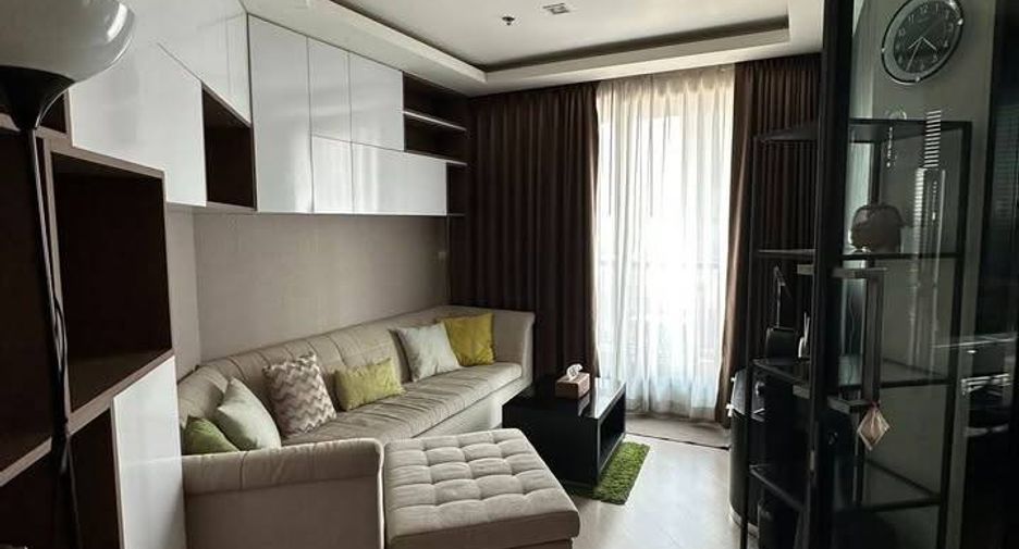 For rent 2 bedrooms condo in Khlong Toei, Bangkok
