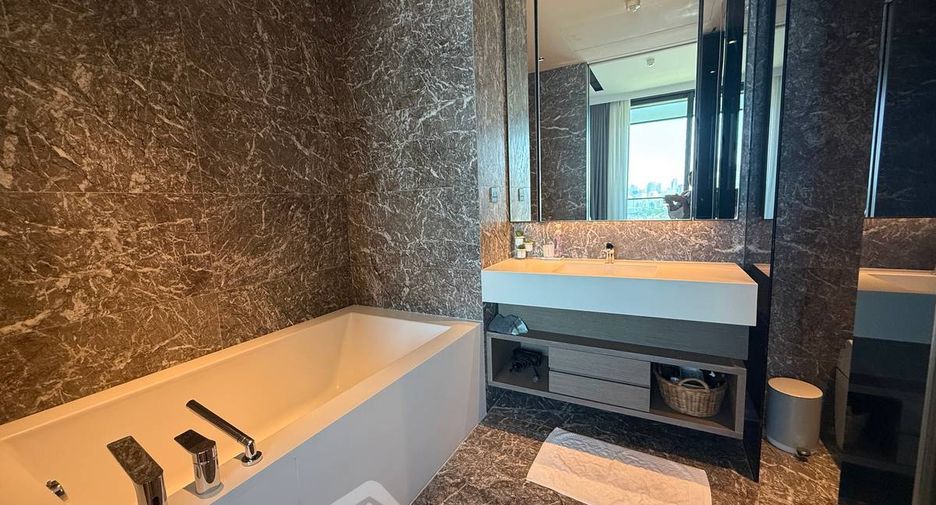 For rent 1 bed condo in Khlong San, Bangkok