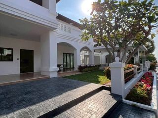 For rent 3 bedrooms house in Na Jomtien, Pattaya