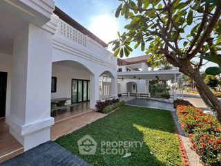 For rent 3 bedrooms house in Na Jomtien, Pattaya