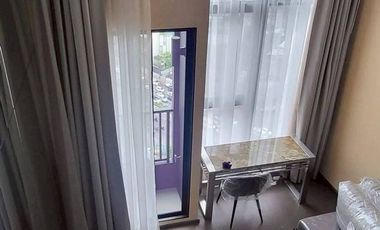 Wohnung zur Miete mit 1 Zimmer in Bang Rak, Bangkok