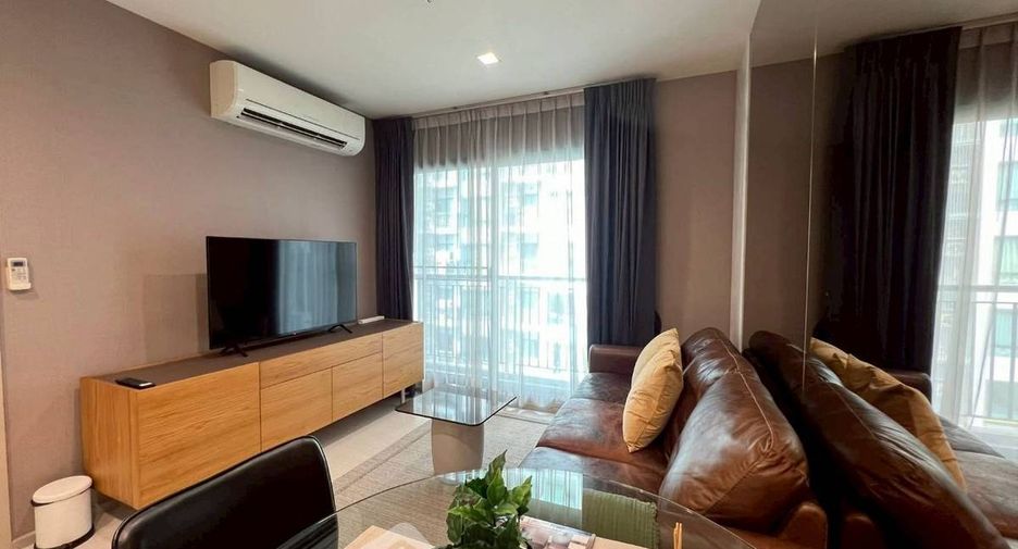 For rent 2 bedrooms condo in Khlong Toei, Bangkok