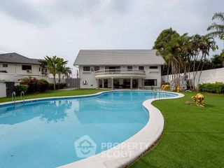 For rent 5 bedrooms villa in Bang Lamung, Chonburi