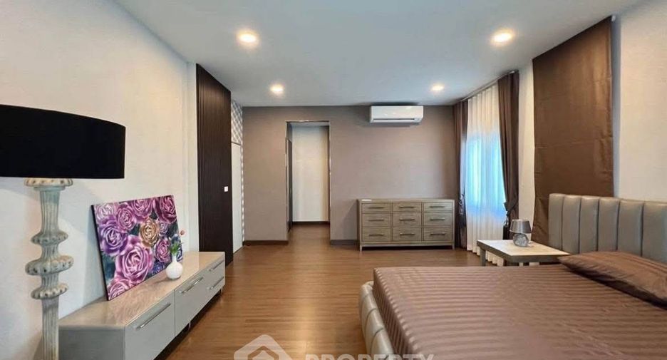 For rent 4 ベッドルーム house in Bang Na, Bangkok